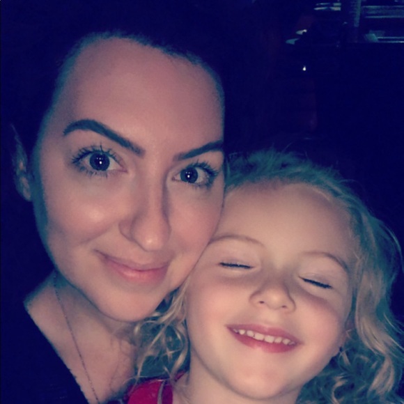 Meet your Posher, Kirsten - Picture 4 of 7